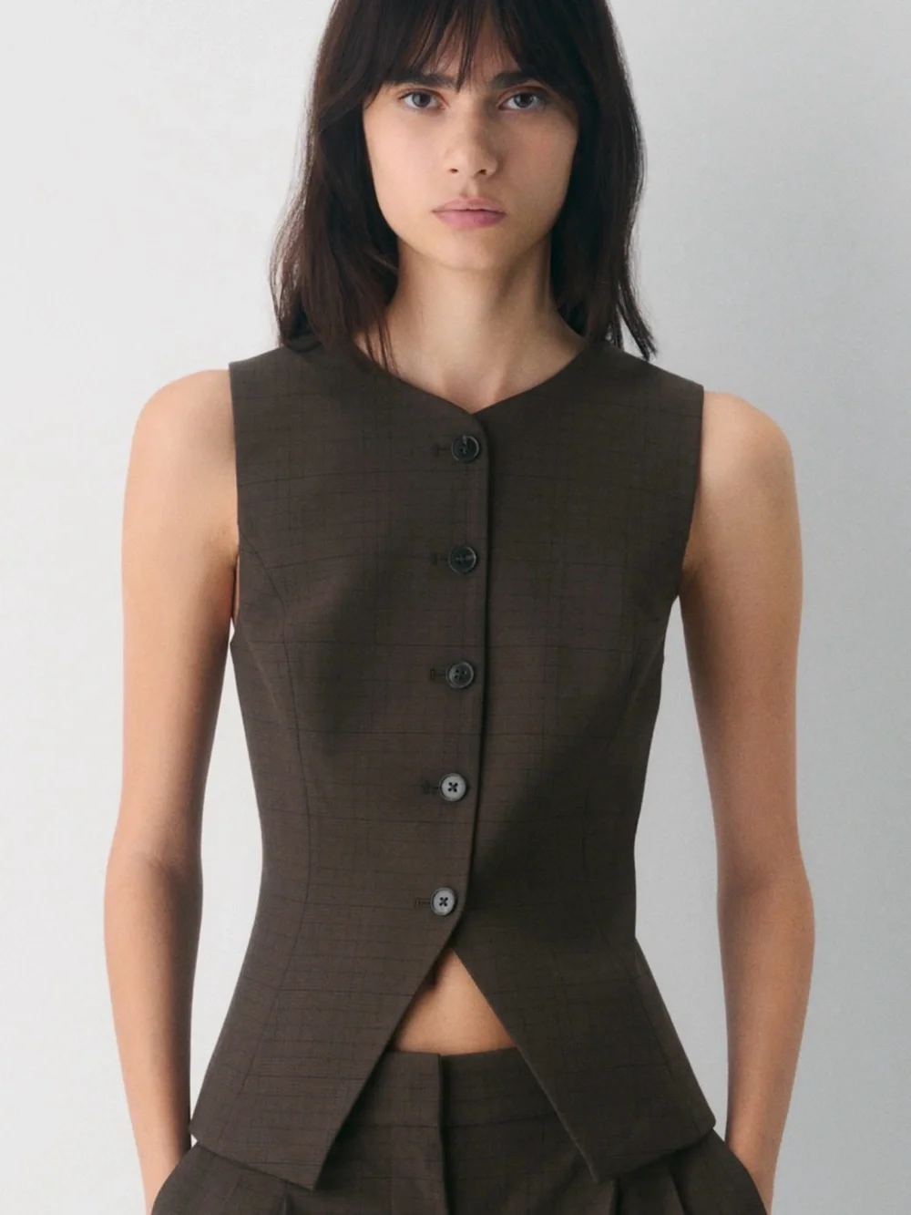 Aritzia Wilfred Tailored Brown Sleeveless Vest - Picture 2 of 6